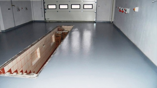 Пример применения заливных полов- бетонная стяжка.